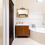 公寓 Victus Elegant Close To The By Renters *