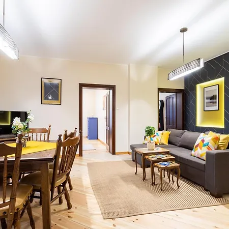 Victus Apartamenty, Etna Апартаменты