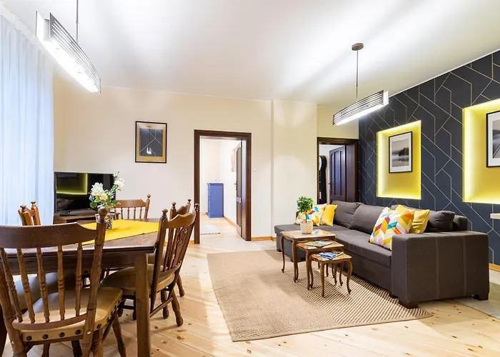 Victus Elegant Apartment Close To The Beach By Noclegi Renters Apartament